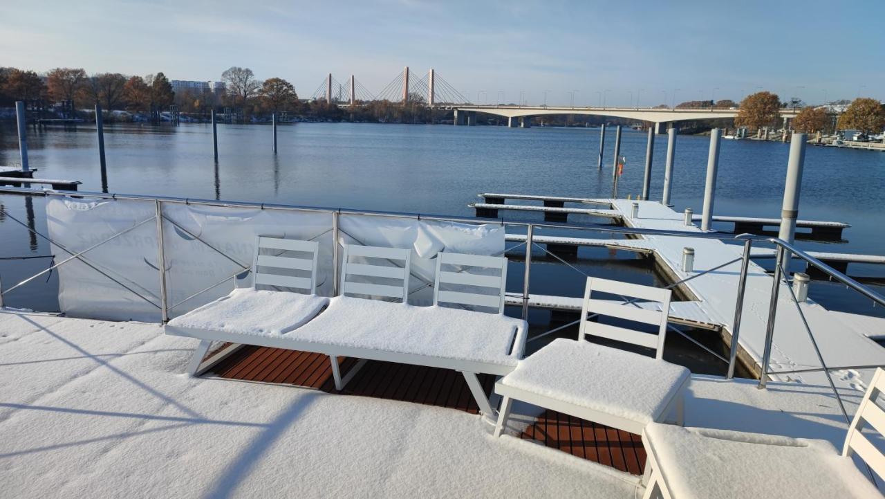 Houseboat Water King Apartament Plywajacy Dom Na Wodzie, 7 Os Вроцлав Екстер'єр фото