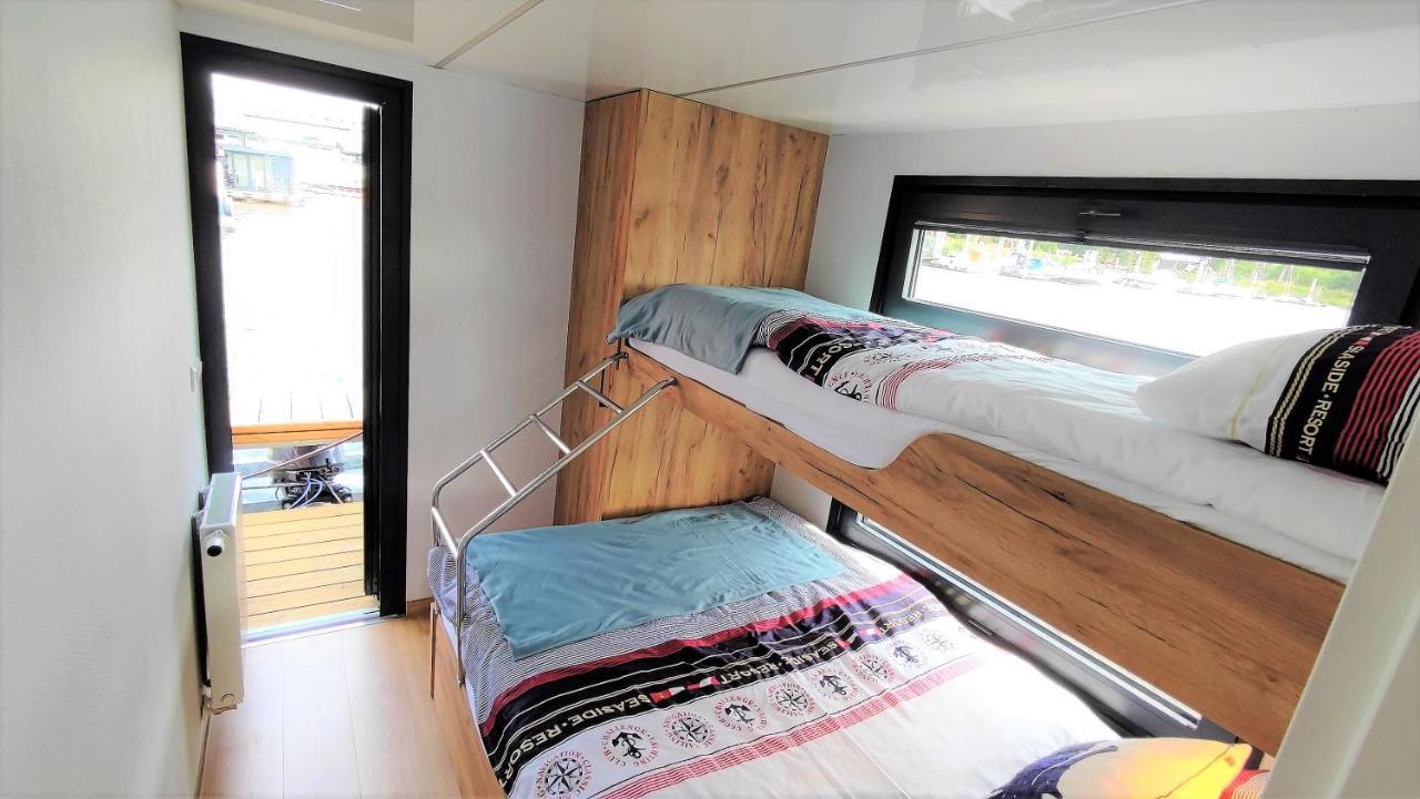 Houseboat Water King Apartament Plywajacy Dom Na Wodzie, 7 Os Вроцлав Екстер'єр фото