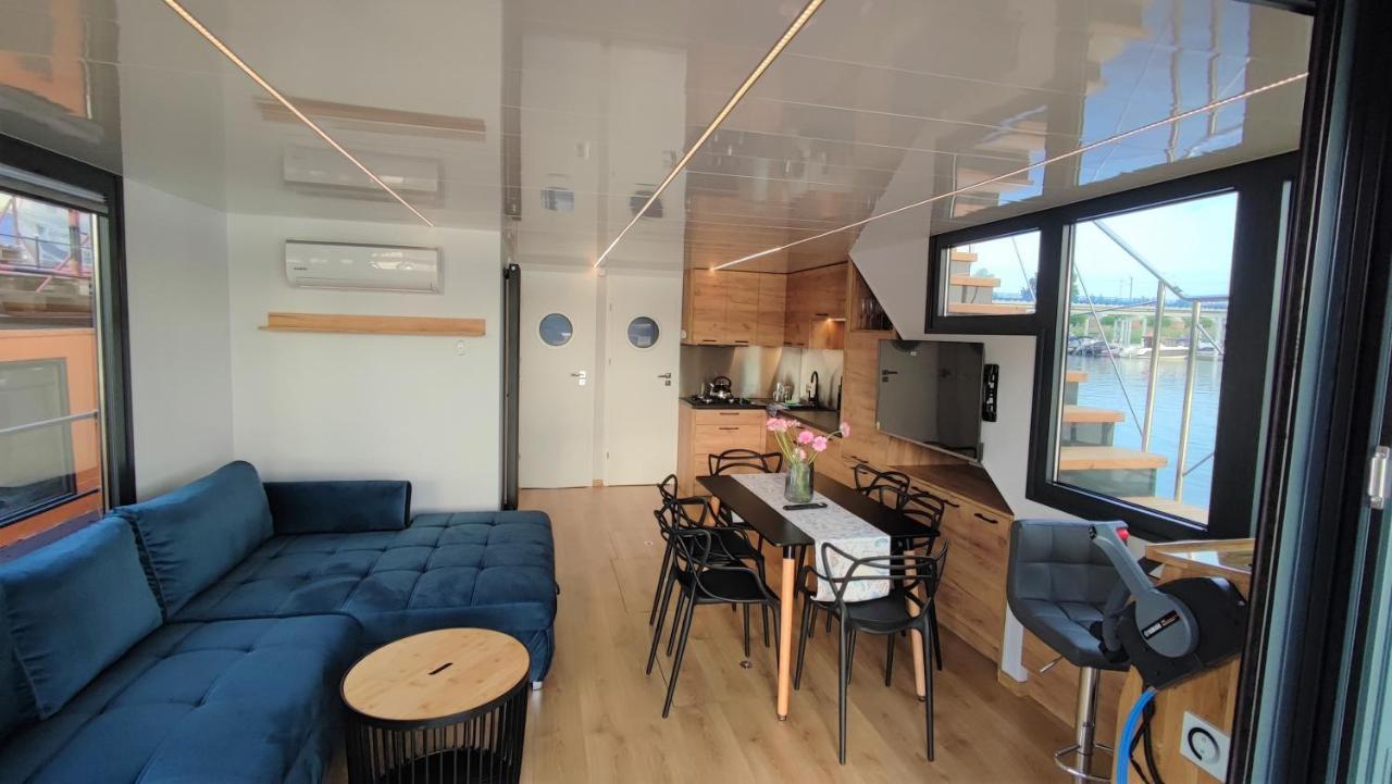 Houseboat Water King Apartament Plywajacy Dom Na Wodzie, 7 Os Вроцлав Екстер'єр фото